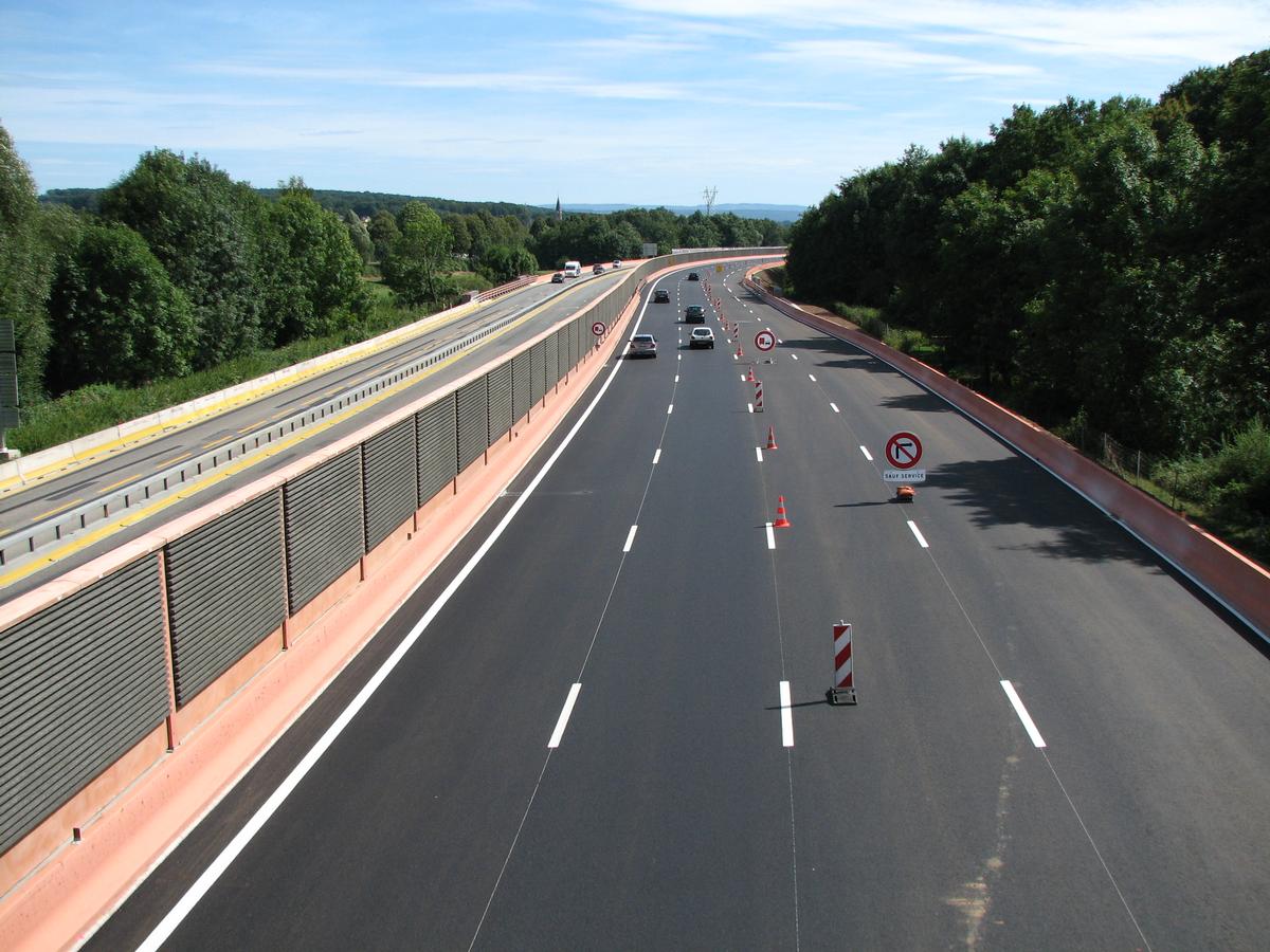 Autoroute A 36. Pont de Bermont: Elargissement à 2*3 voies et mise en place de protections anti-bruits 