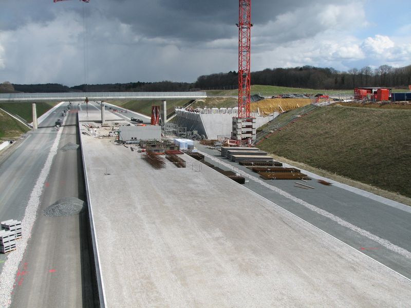 Gare TGV Belfort-Montbéliard; construction du bâtiment et quai central 