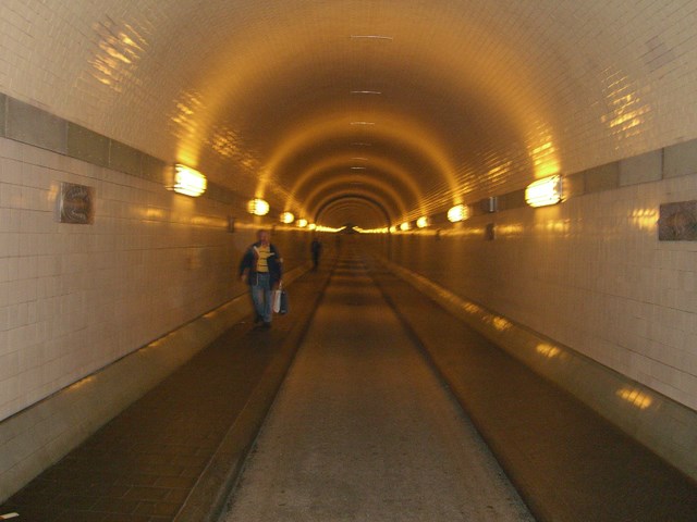 Tunnel sous l'Elbe de Sankt Pauli 