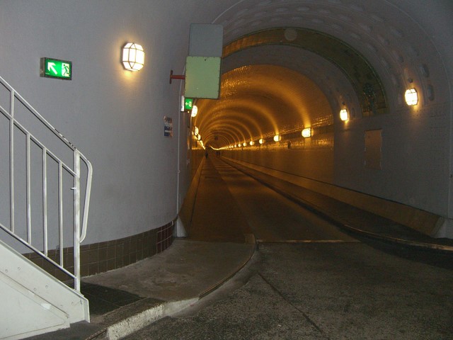 Tunnel sous l'Elbe de Sankt Pauli 