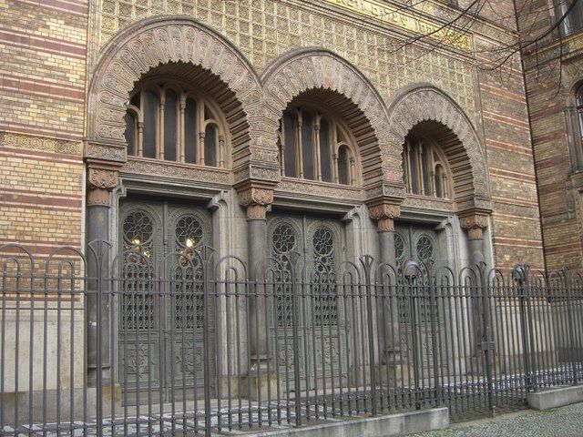Jüdische Synagoge in der Oranienburger Straße in Berlin Mitte 
