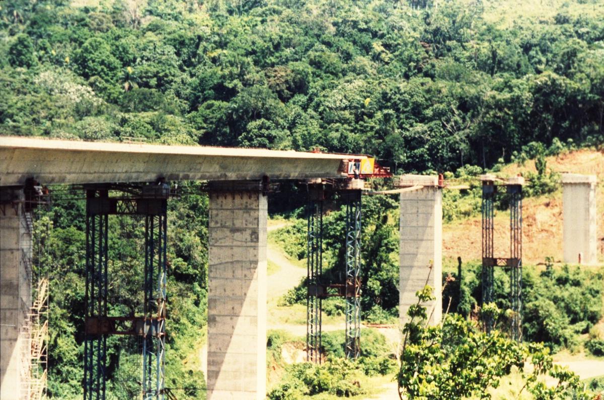 Caguanas River Bridge under construction 1989-91 