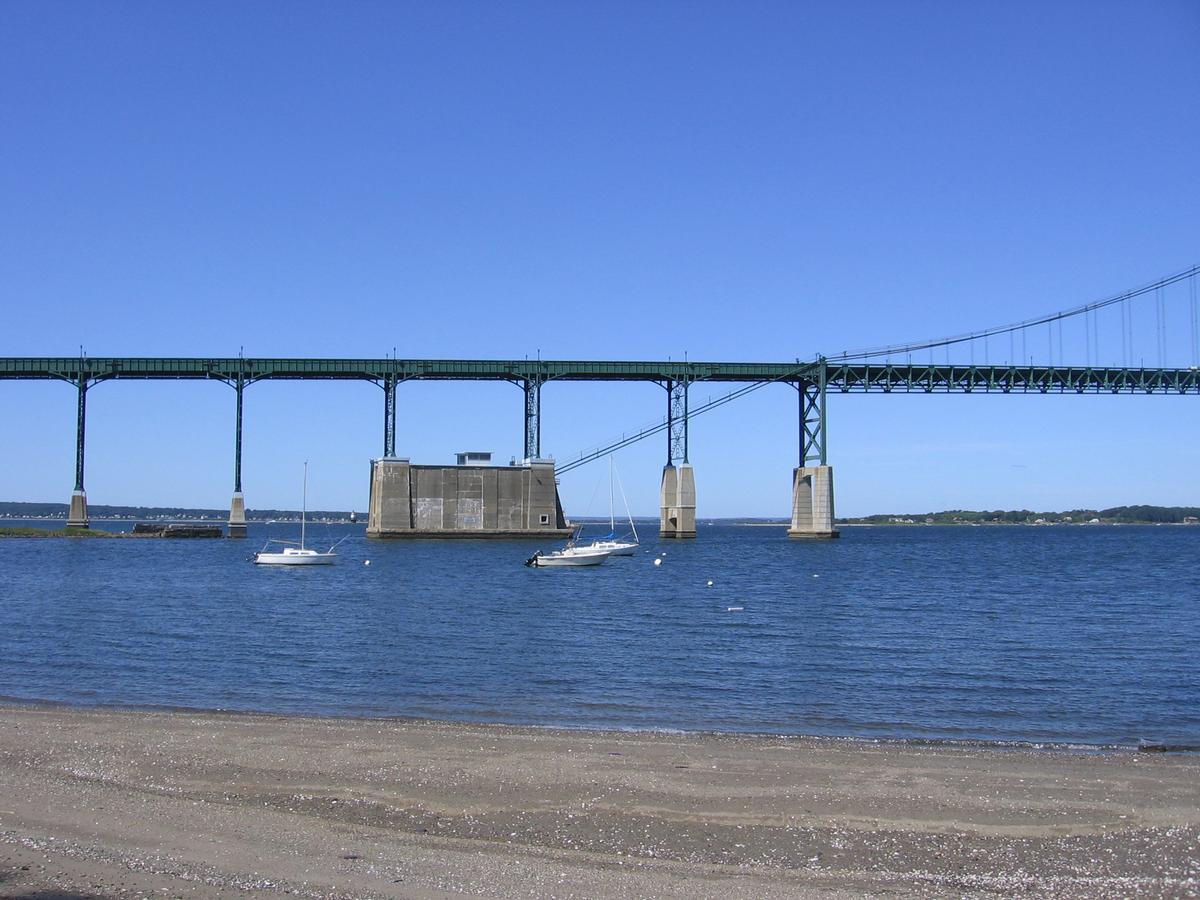 Mt. Hope Bridge, between Portsmouth and Bristol, Rhode Island, USA 