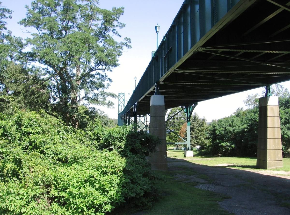 Mount Hope Bridge 