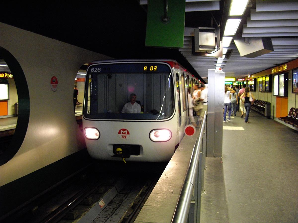 Station de métro Hôtel de Ville 