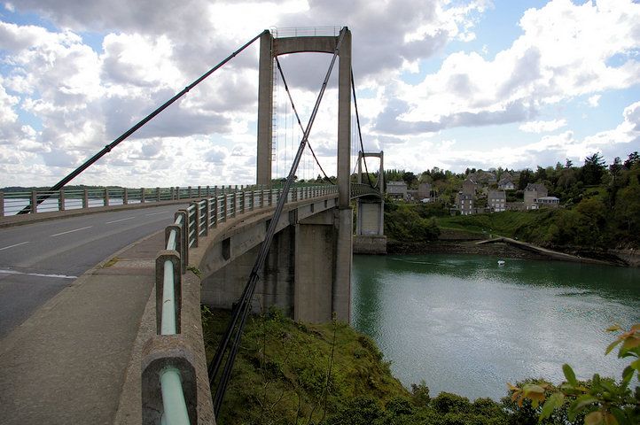 Saint Hubert Bridge 