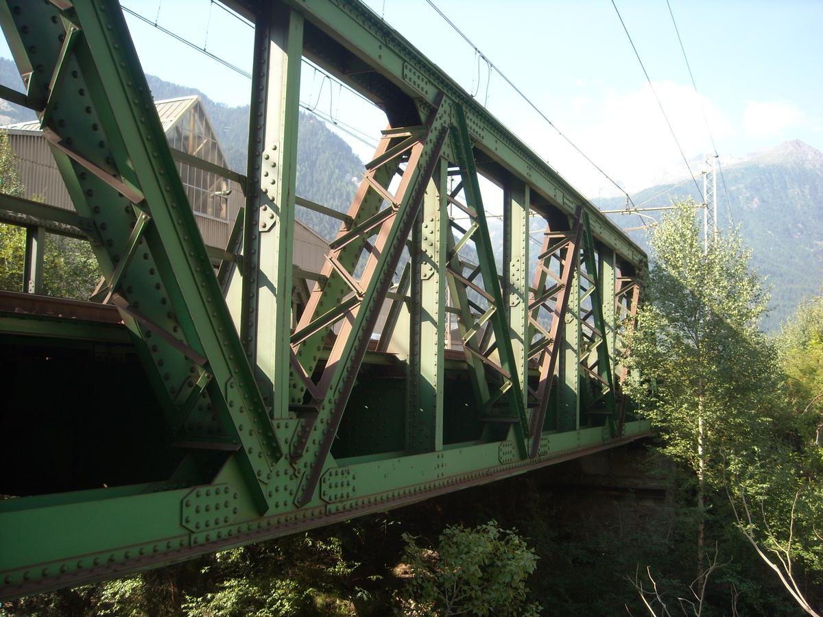 Pont Saint-Gobain (km 237.916) 