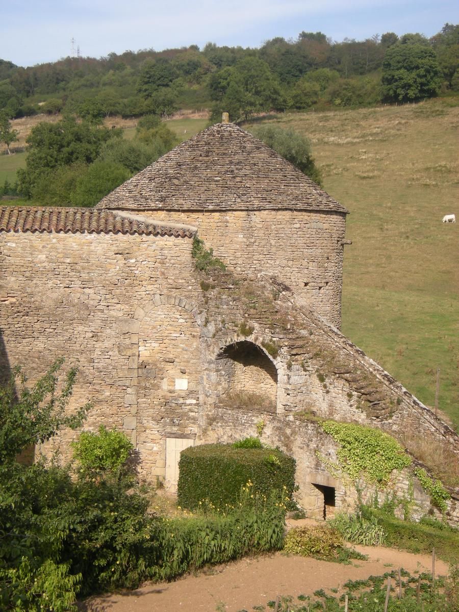 Berzé-le-Châtel Castle 