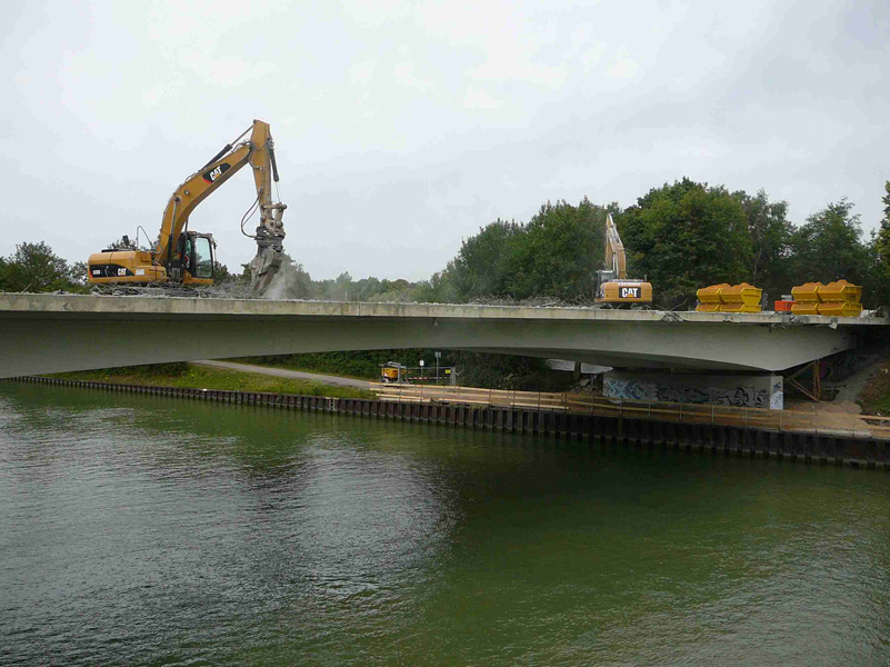 Abriss der Krudenberger Landstr Brücke am 17 Juni 2011 WDK-km 12,240 