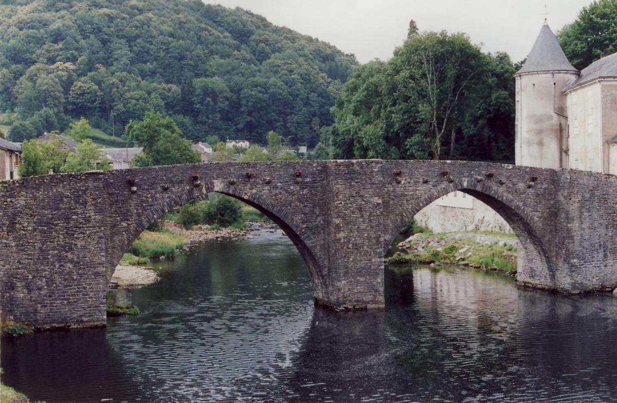 Brassac (Département Tarn), Pont Vieux 