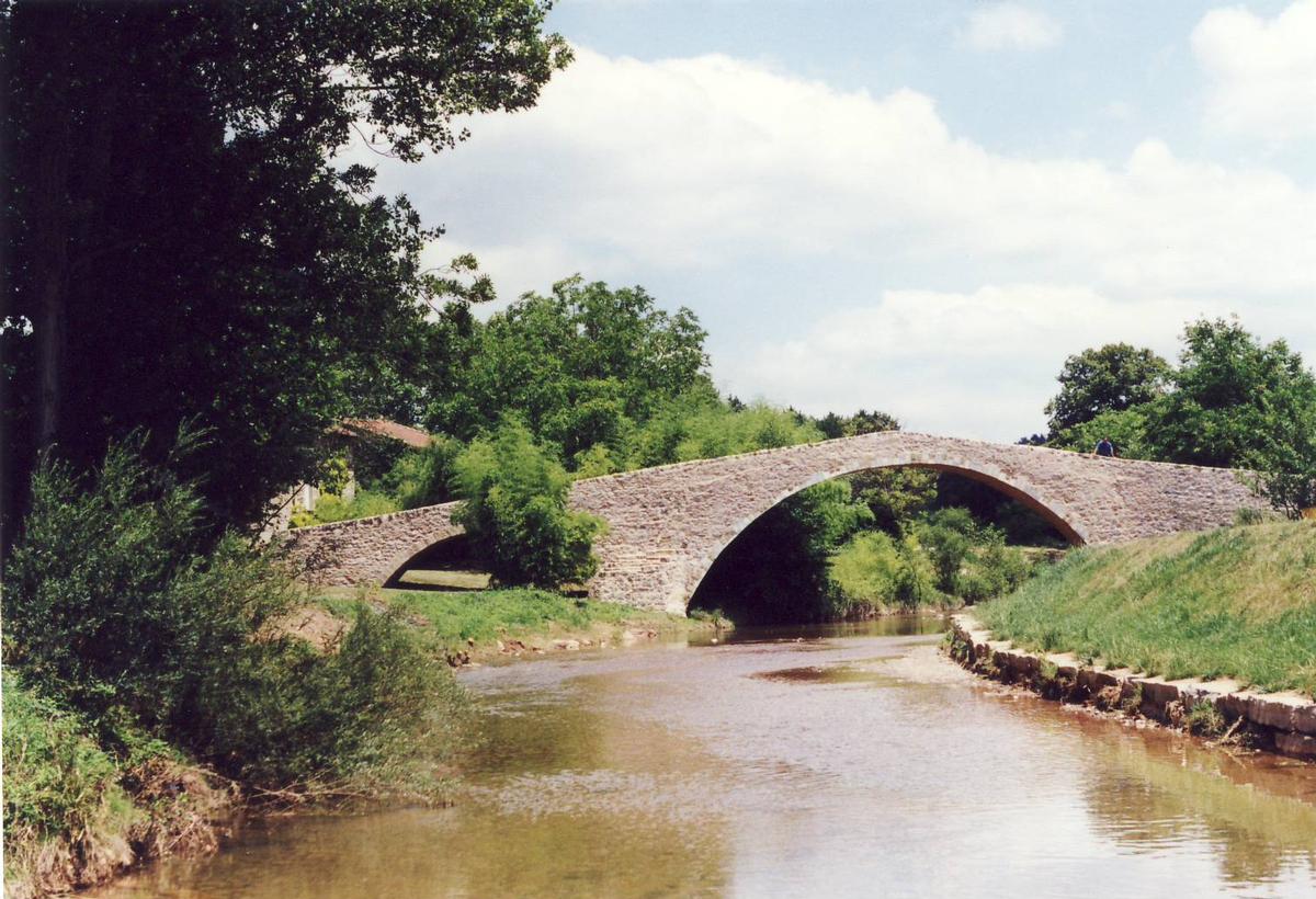 Old Serres Bridge 