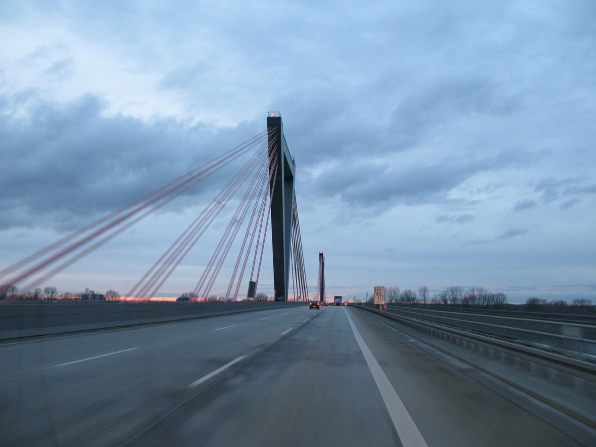 Rheinbrücke Düsseldorf-Nord 