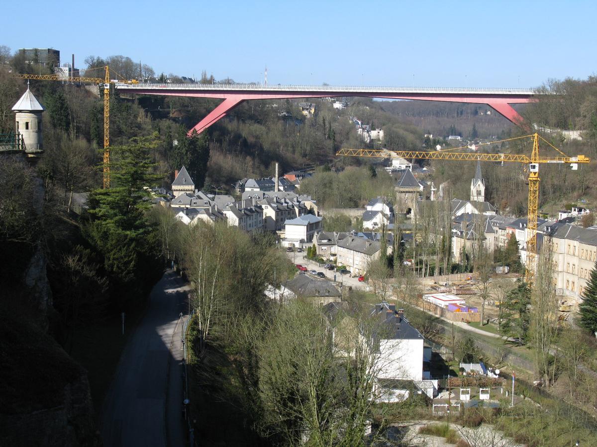 Luxembourg, Pont Grand Duchesse Charlotte 