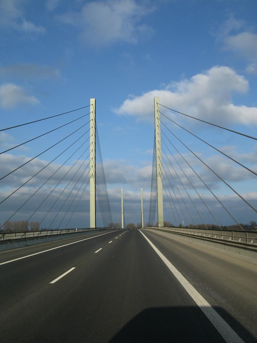 Rees-Kalkar Bridge 