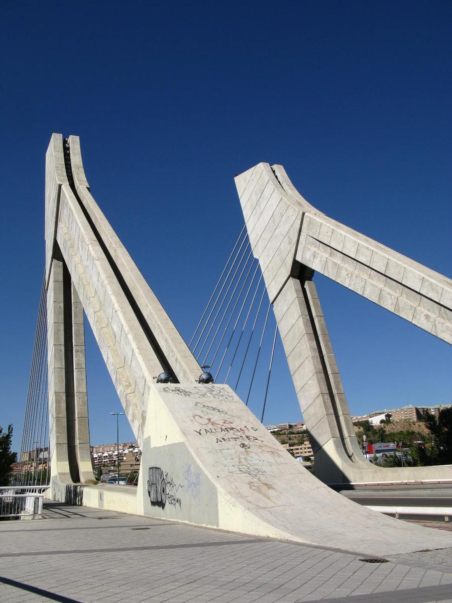 Valladolid, Puente Hispanoamerica 