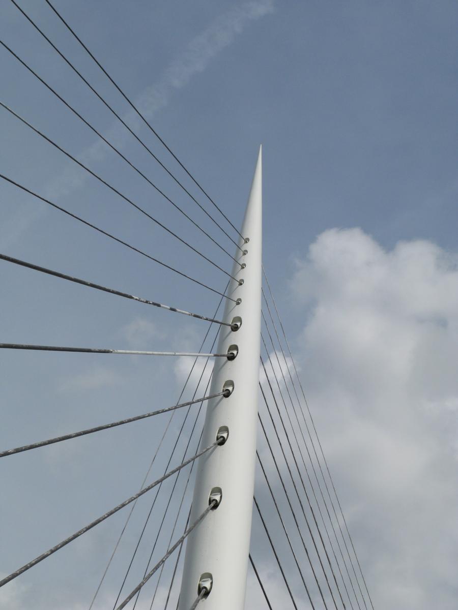 Nieuw Vennep, Harp Brug 