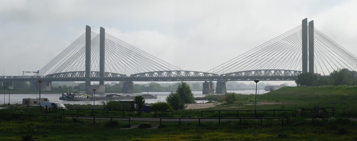 Martinus-Nijhoff-Brug, Zaltbommel, NLA2-Waal-Brücke 