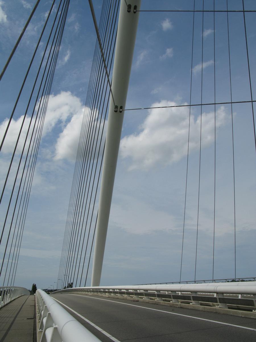 Nieuw Vennep, Harp Brug 