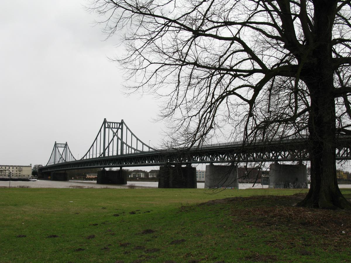 Rheinbrücke Krefeld-Uerdingen 