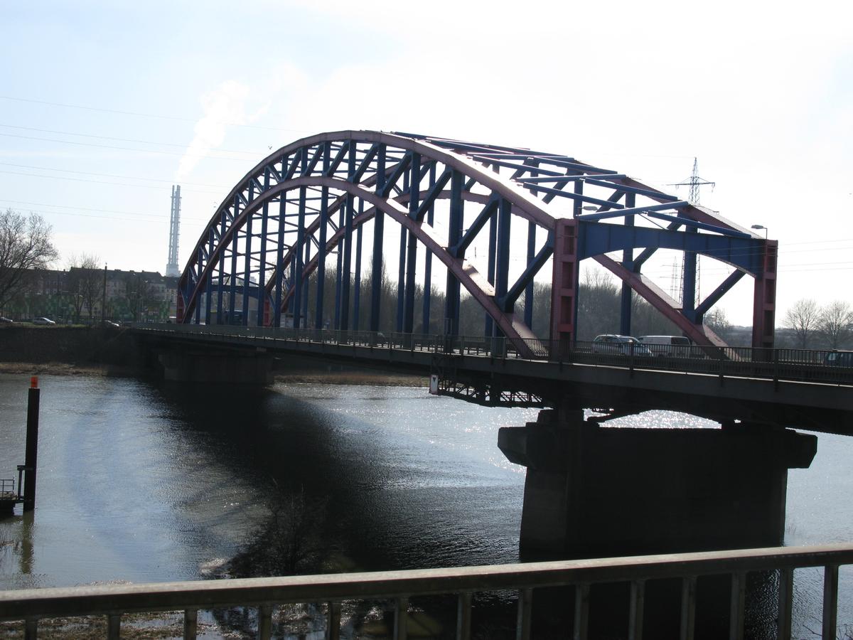 Oberbürgermeister-Lehr-Brücke 