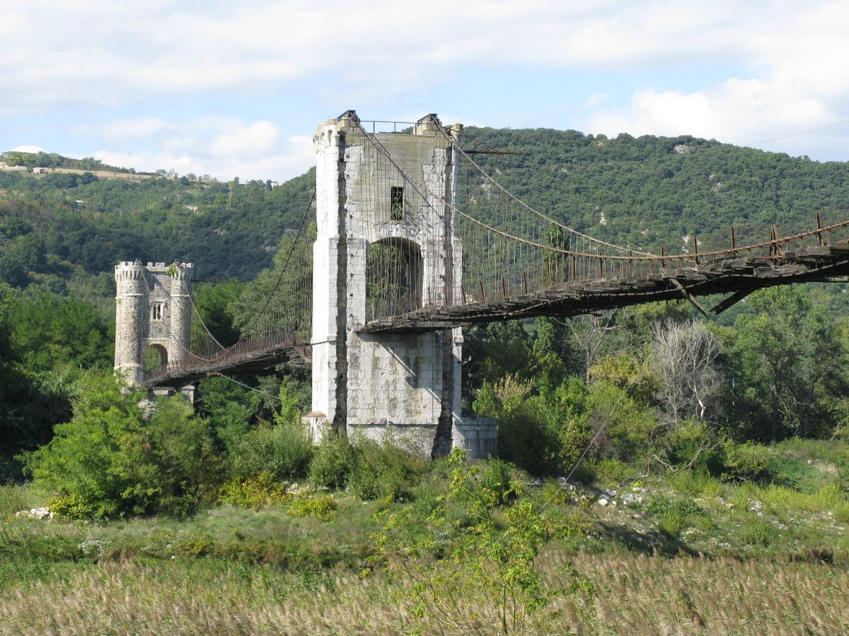 Rochemaure-sur-Rhône, Brückenruine 