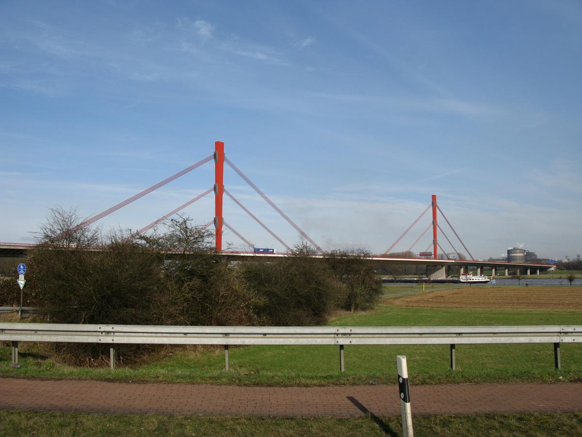 Beeckerwerther Brücke 