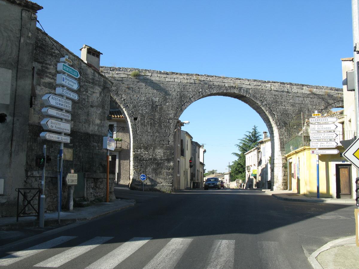Castries, Aquädukt von J.J.Riquet 