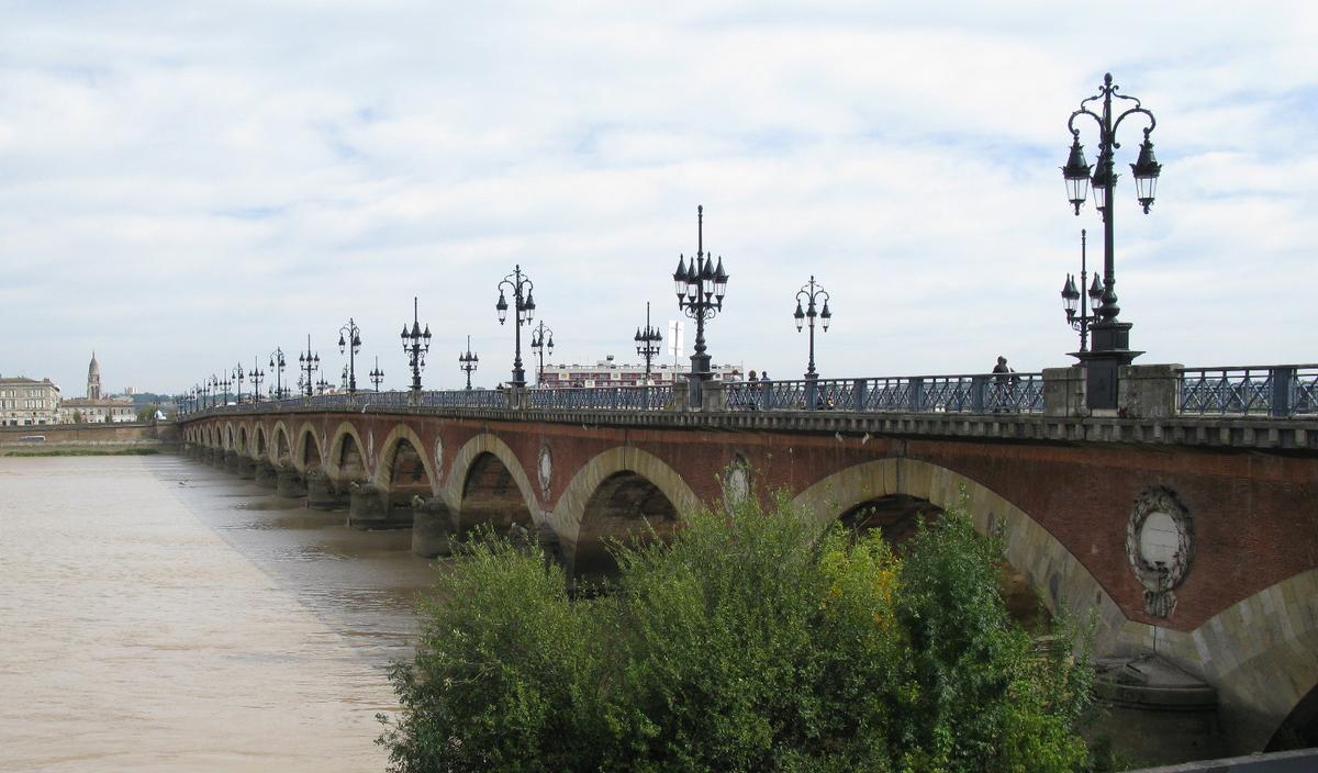 Bordeaux, Pont de Pierre 