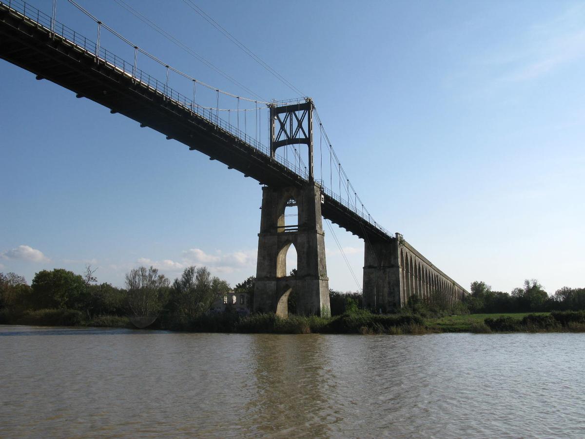 Tonnay-Charente Bridge 