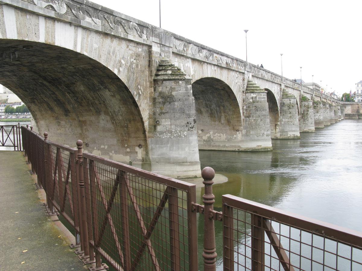 Cessart Bridge 