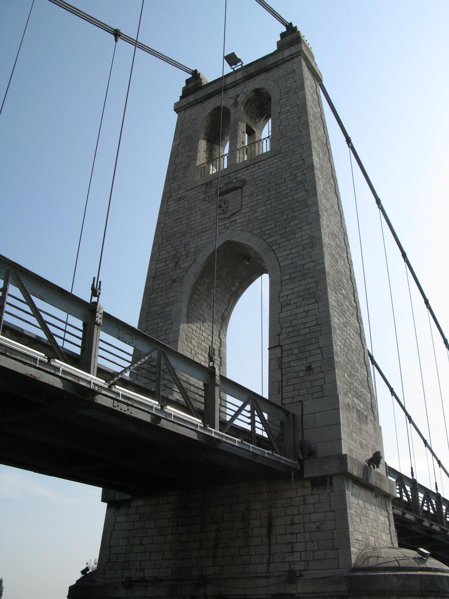La Voulte-sur-Rhône Suspension Bridge 