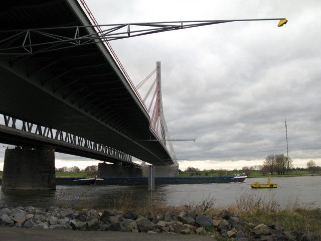 Niederrheinbrücke 
