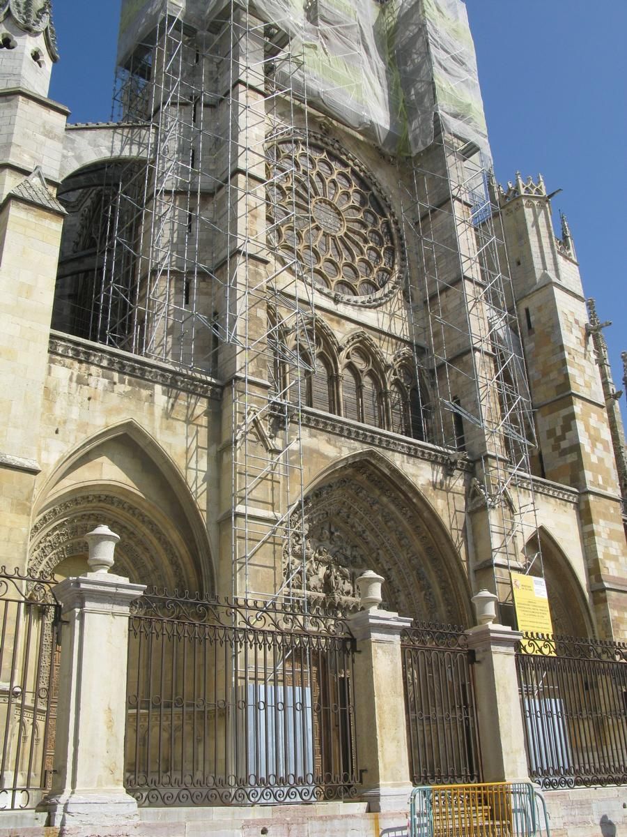 León, Kathedrale, Südseite 