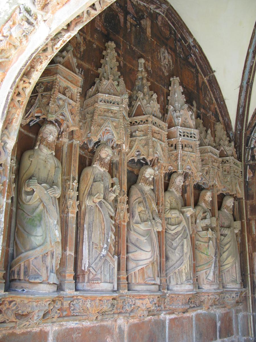 Pencran, Finistère, Notre Dame: Apostelfiguren im Narthex 