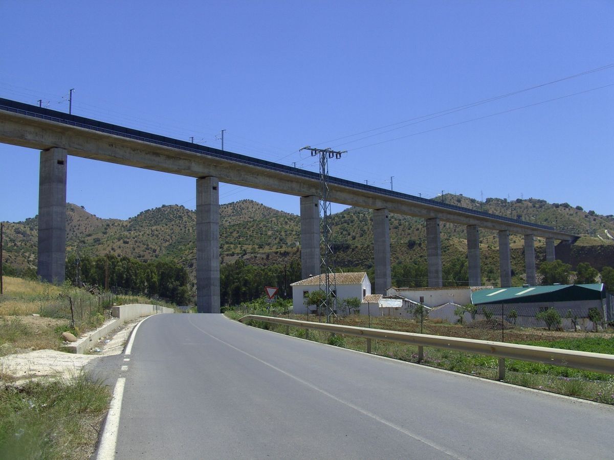 Talbrücke über den Arroyo Jevar 
