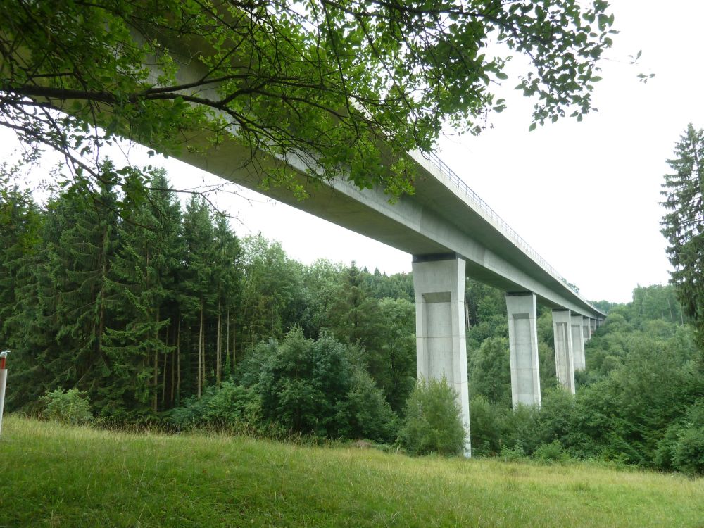 Haselbachtalbrücke der B298 bei Mutlangen 