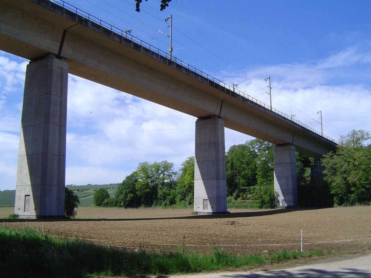 Oberbruch-Talbrücke der Neubaustrecke Mannheim - Stuttgart 