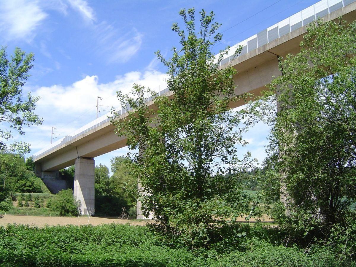 Oberbruch-Talbrücke der Neubaustrecke Mannheim - Stuttgart 