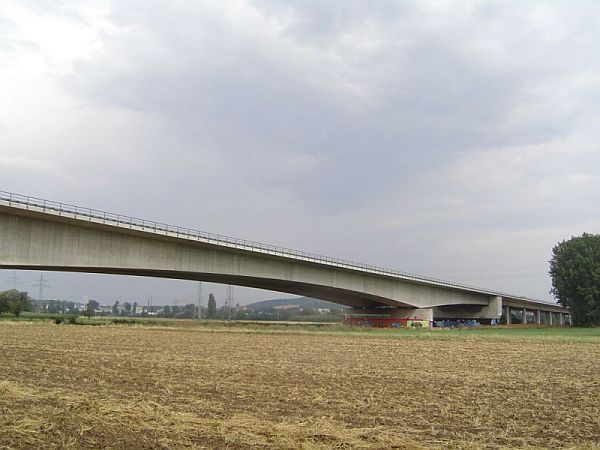A6 bridge across the Neckar at Neckarsulm 