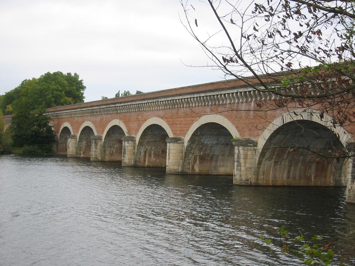 Moissac Canal Bridge 