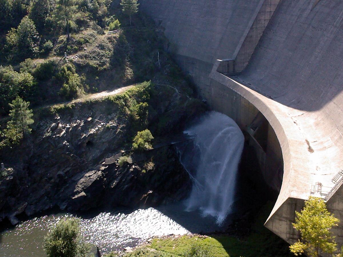 Sénéchas Dam 