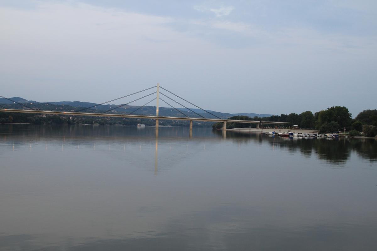Most Slobode 