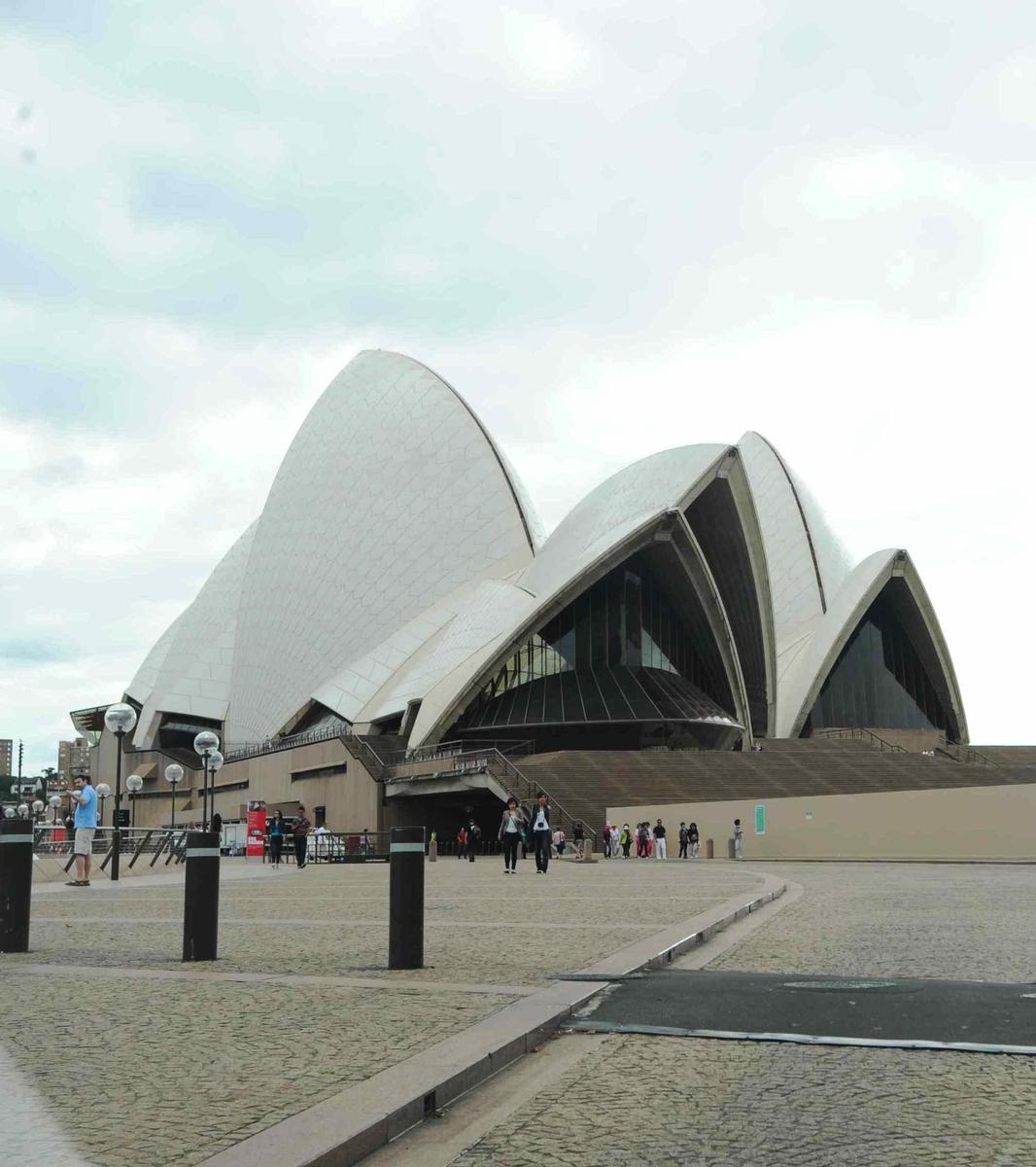 Ein Paradebeispiel für den erfolgreichen Einsatz von Sinnotec-Produkten ist die Sydney Opera in Australien. Ein Paradebeispiel für den erfolgreichen Einsatz von Sinnotec-Produkten ist die Sydney Opera in Australien.