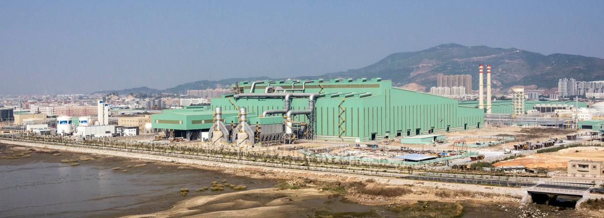 Das Werk Fuxin Special Steel mit weltweit neuem Umweltkonzept. 