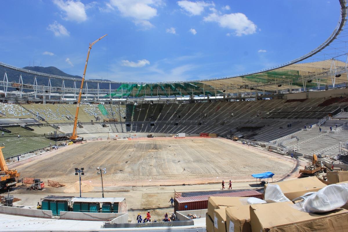 Großbaustelle in Rio de Janeiro - das Maracanã-Stadion befand sich hier noch im Bau. 
