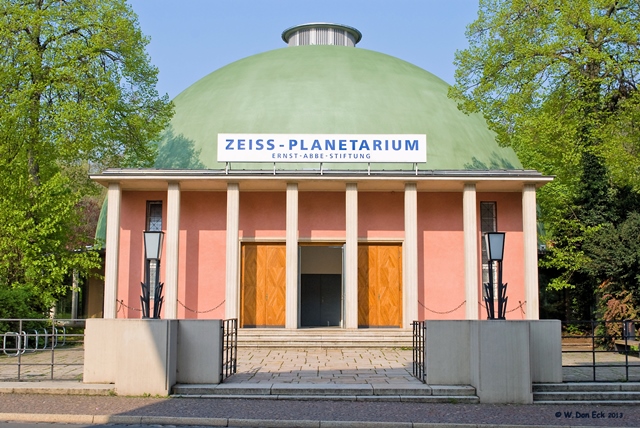Das Zeiss-Planetarium Jena nach Fertigstellung der Sanierungsarbeiten an der historischen Kuppel 