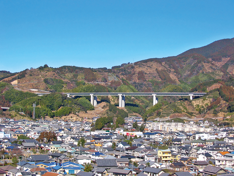 Tomoegawa-Brücke (in Richtung Westen) 