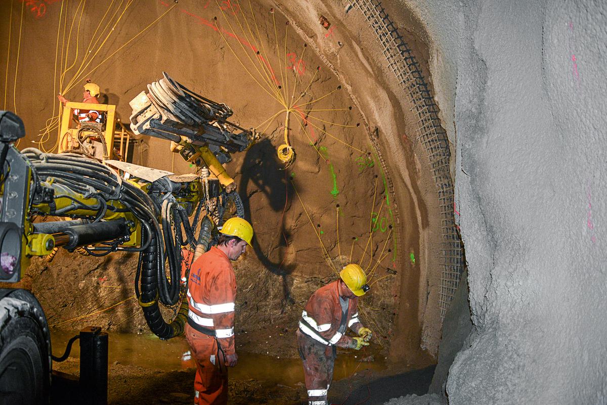 Arbeiten im Arlbergtunnel 