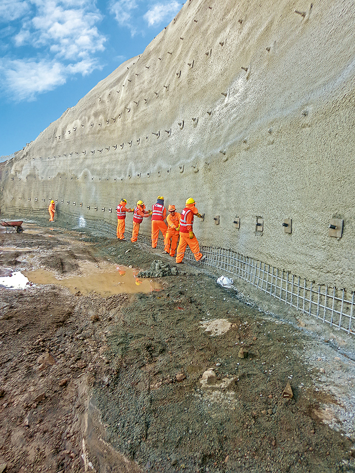 For the slope stabilization of an access tunnel to the Chilina Bridge, soil nails were installed in layers. For the slope stabilization of an access tunnel to the Chilina Bridge, soil nails were installed in layers.