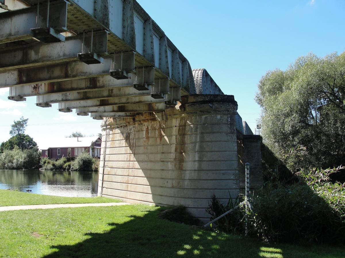 Meander River Rail bridge 
